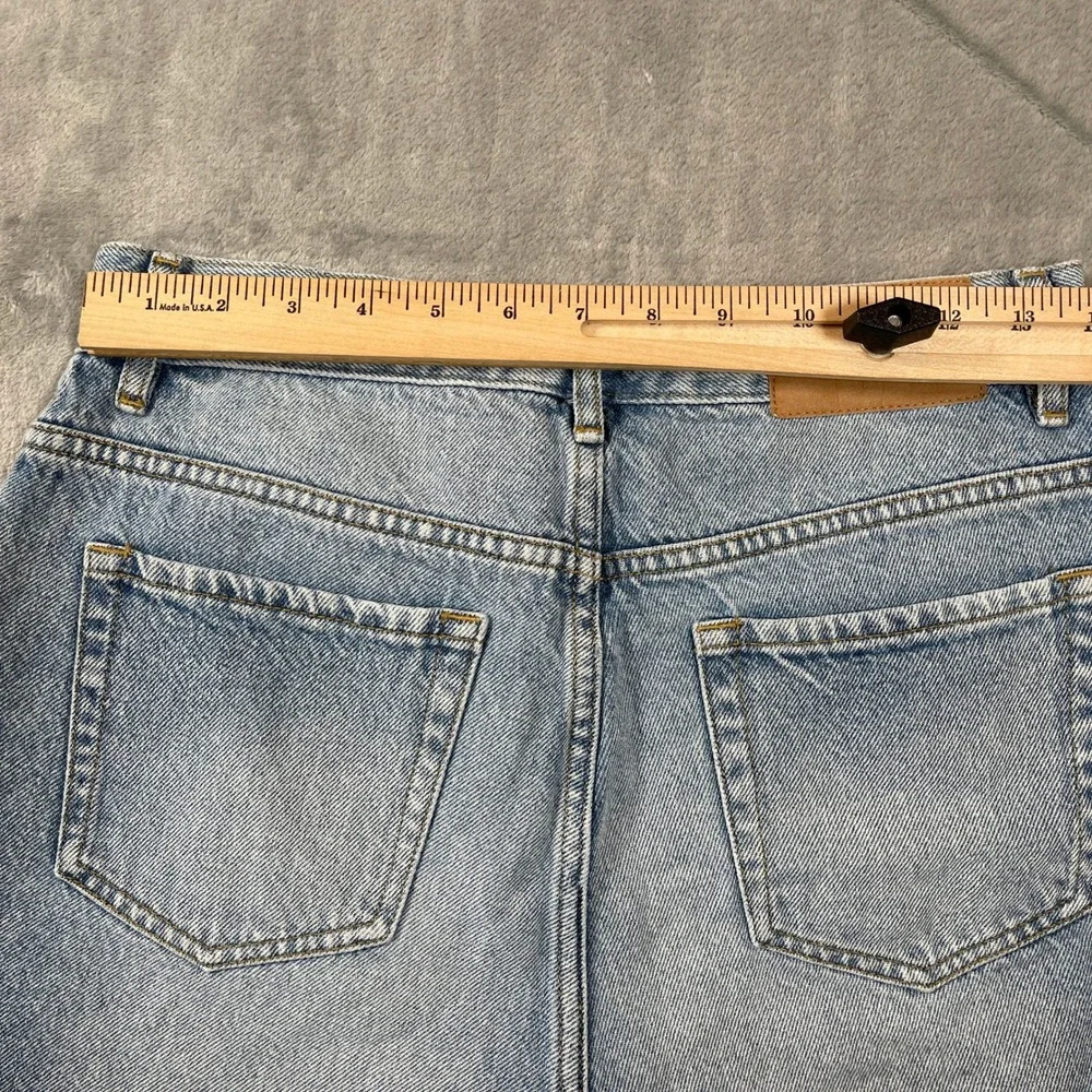 PacSun Shorts Size 27 90s Girlfriend Light Wash Distressed High Rise Denim - Picture 6 of 6